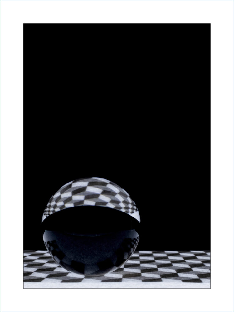 Chessboard & Ball 2286